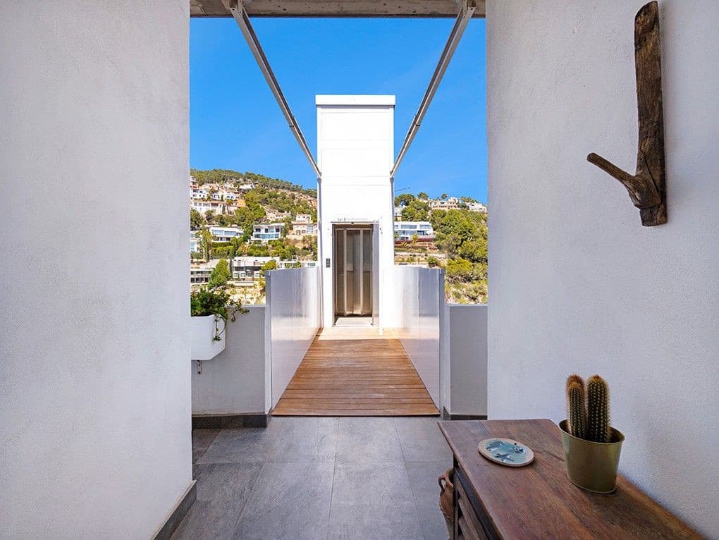 Modern Costa Den Blanes Villa with Pool For Sale - Gallery image 25