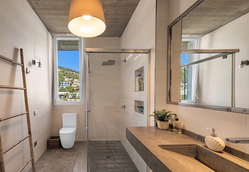 Modern Costa Den Blanes Villa with Pool For Sale - Gallery image 9