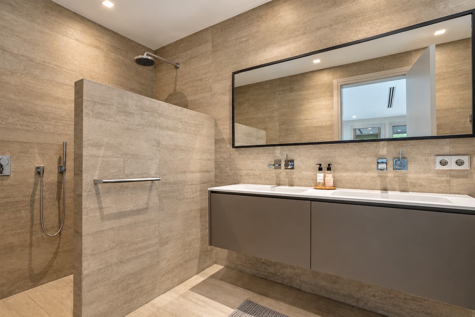 Modern Villa with Sea Views Beside a Protected Nature Reserve in Santa Ponça - Gallery image 30
