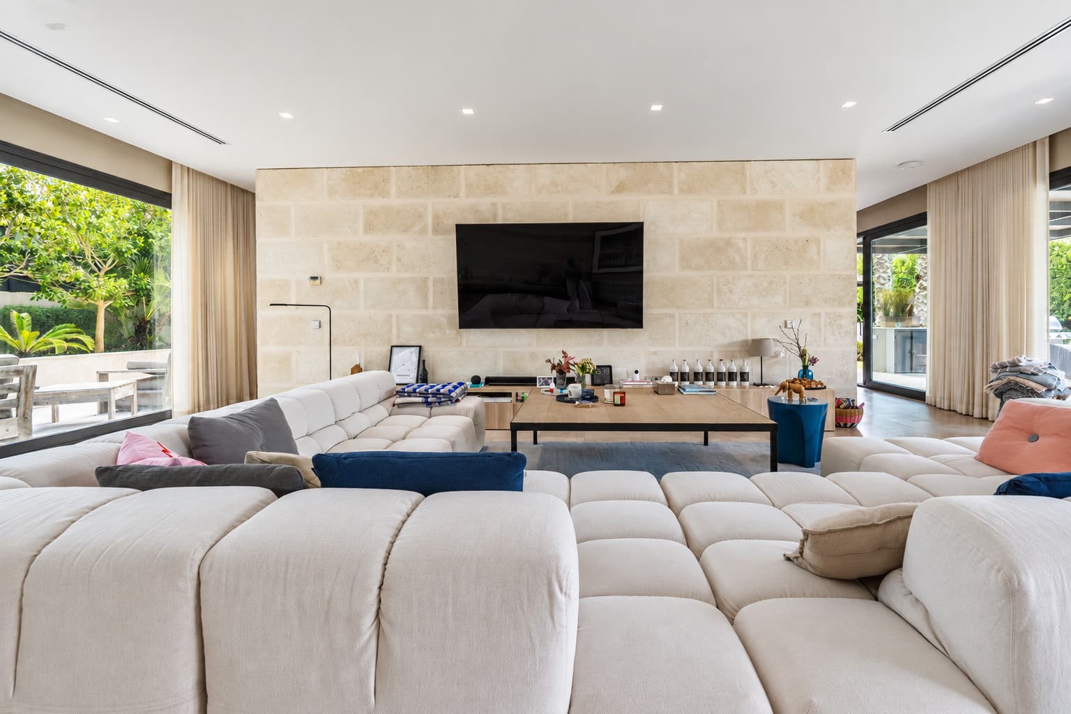 Modern Villa with Sea Views Beside a Protected Nature Reserve in Santa Ponça - Gallery image 21