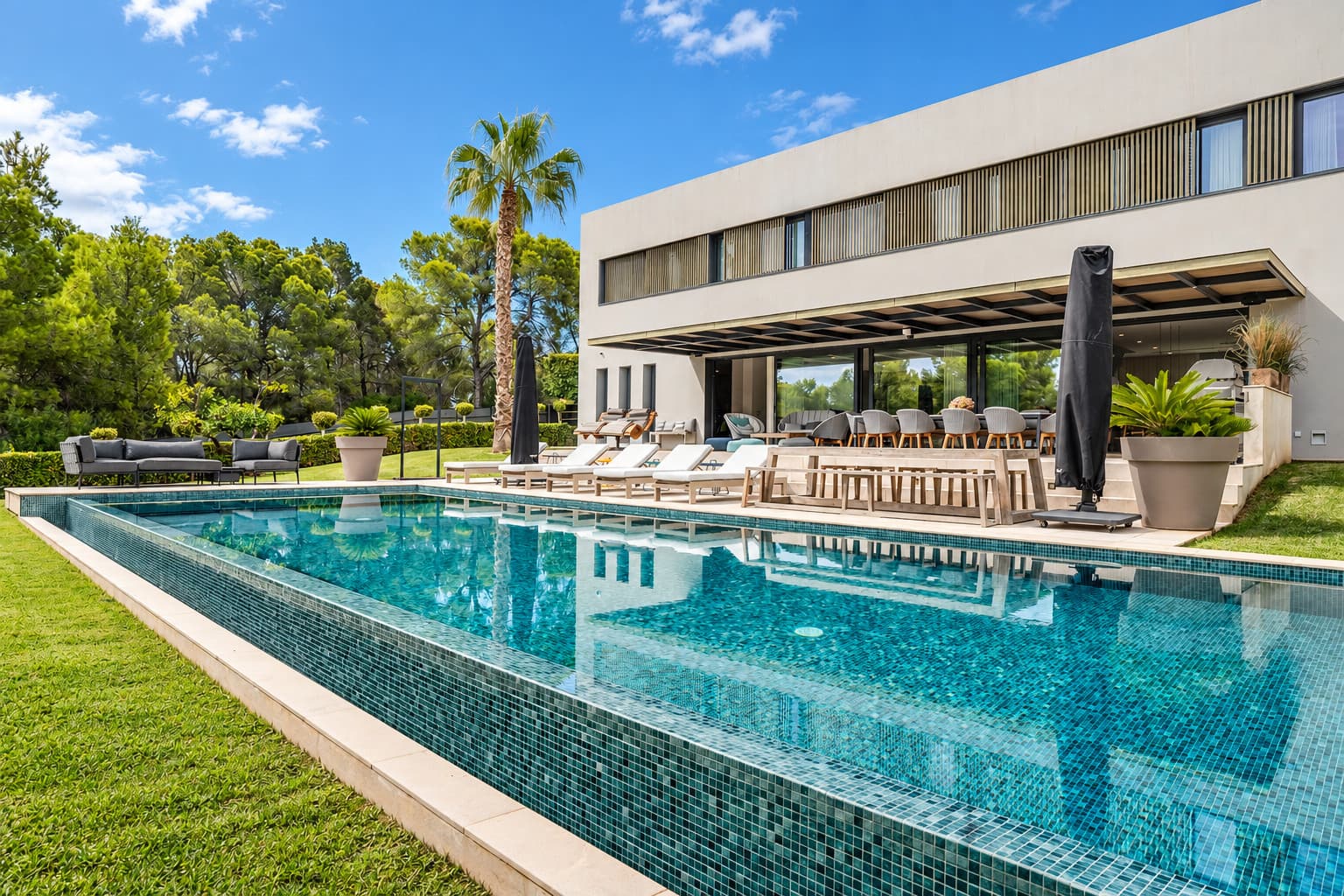 Modern Villa with Sea Views Beside a Protected Nature Reserve in Santa Ponça - Gallery image 2