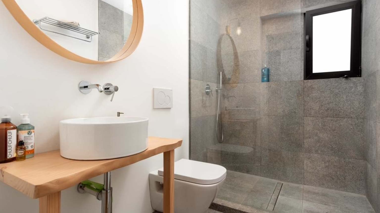 Renovated 3-Bedroom Apartment with Balcony in Santa Catalina, Palma - Gallery image 10
