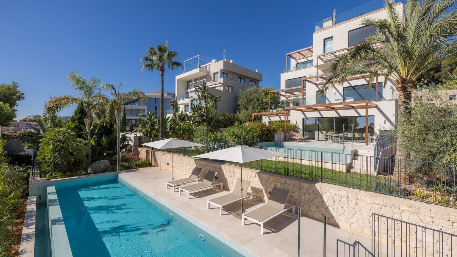 New build Ground floor Apartment with Seaview and Private pool - Gallery image 3