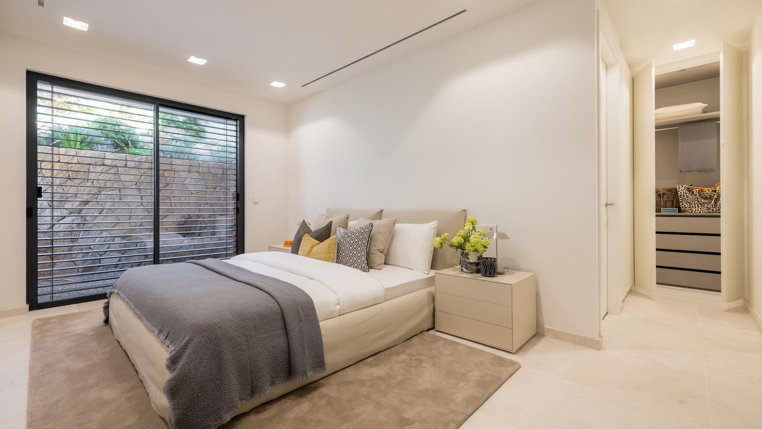 New build Ground floor Apartment with Seaview and Private pool - Gallery image 22