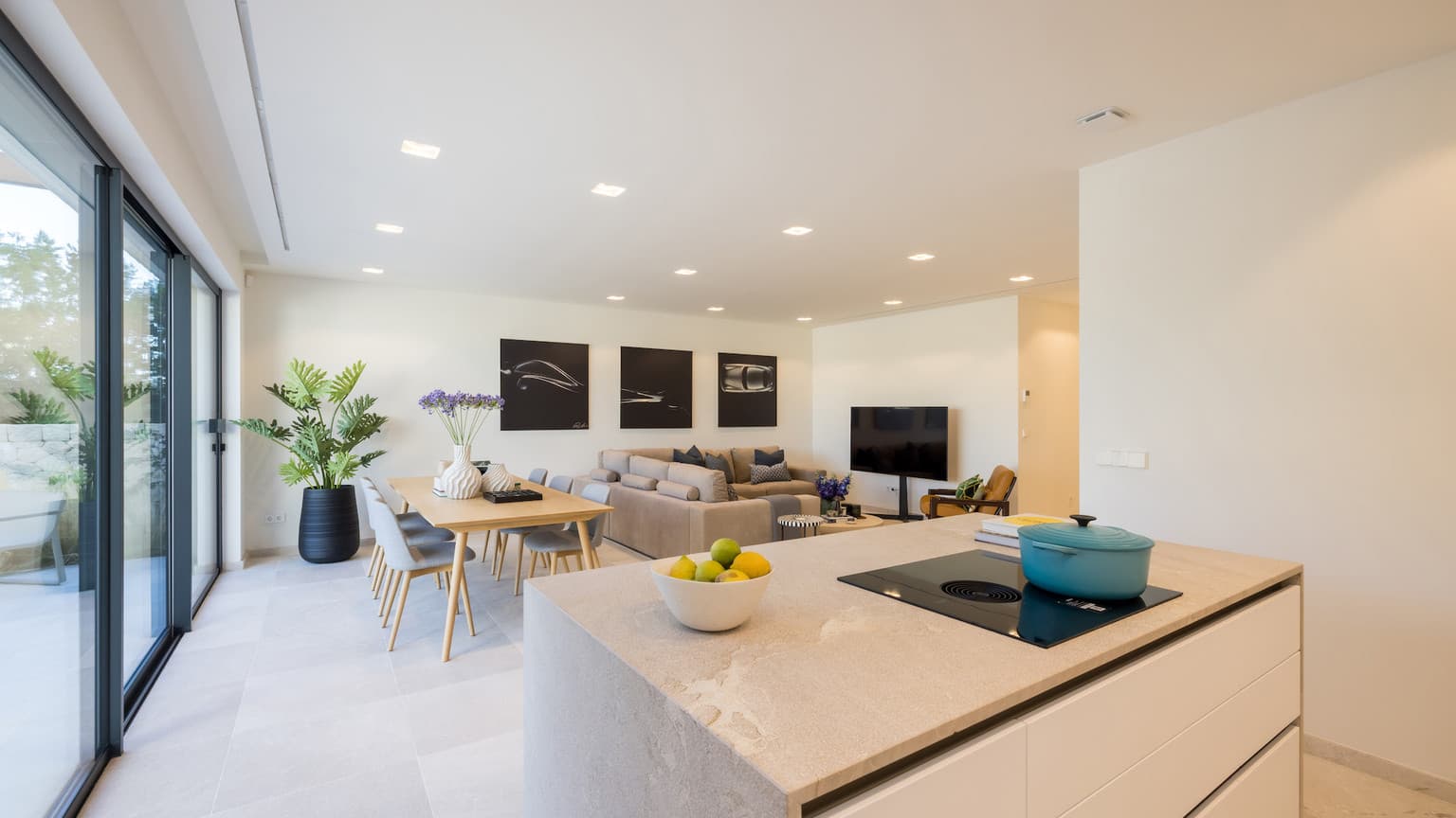 New build Ground floor Apartment with Seaview and Private pool - Gallery image 7