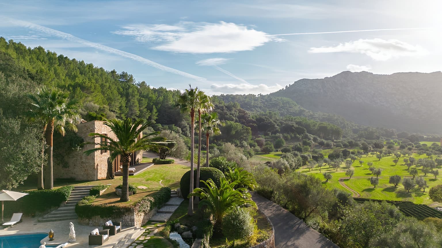 Spacious Finca with Pool and 8 Bedrooms in Pollença - Gallery image 4