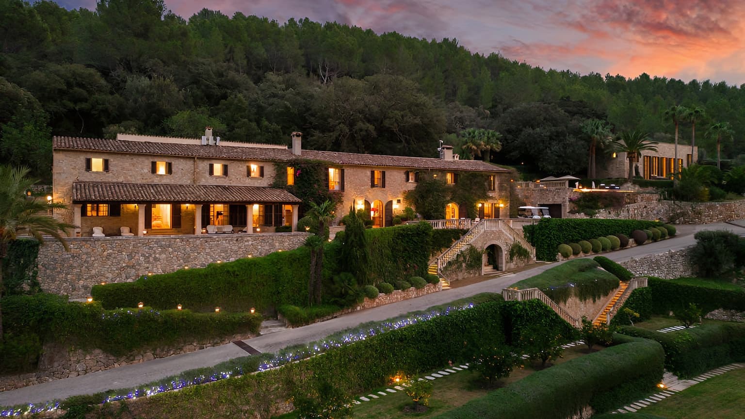 Spacious Finca with Pool and 8 Bedrooms in Pollença - Gallery image 1