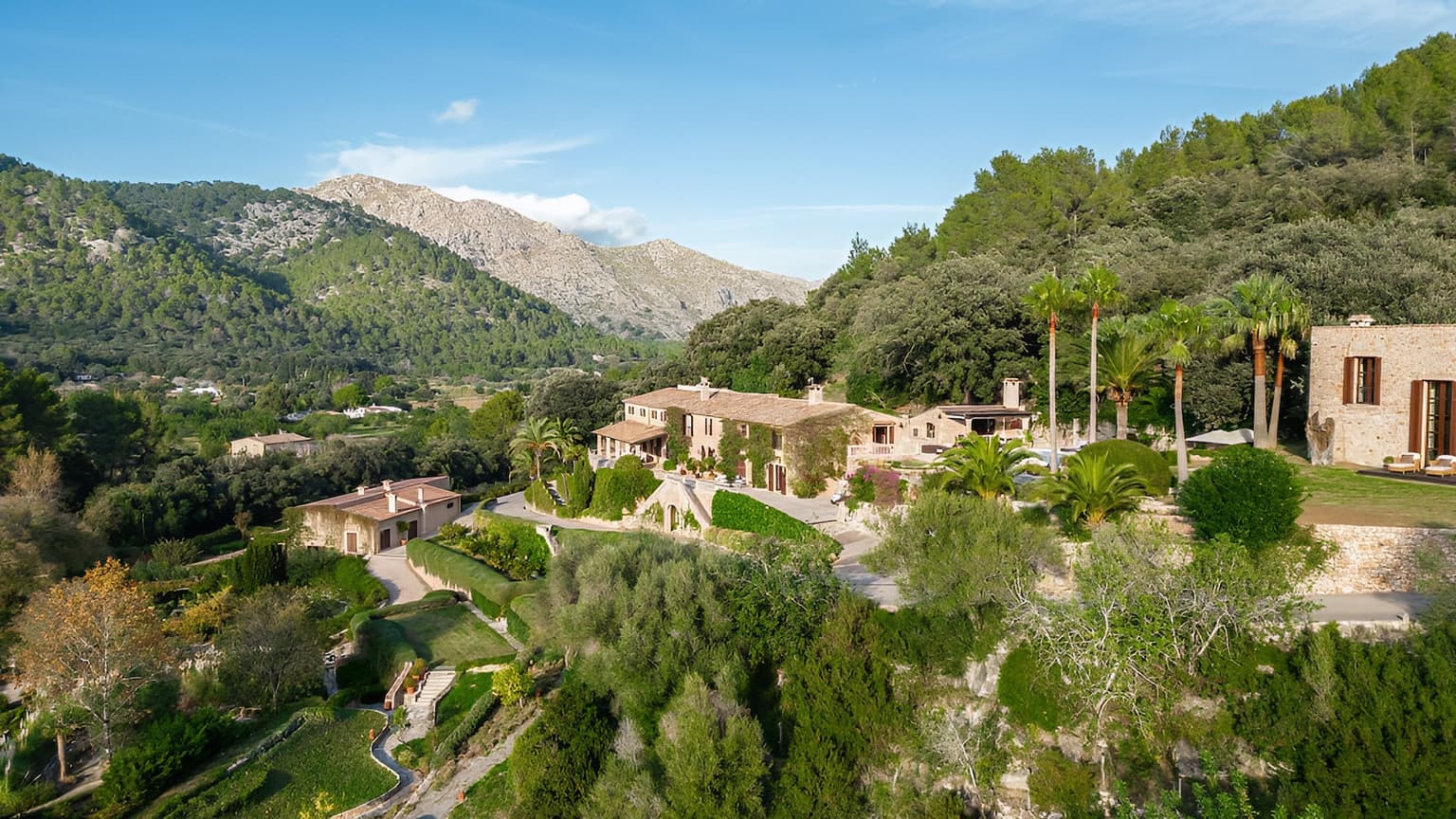 Spacious Finca with Pool and 8 Bedrooms in Pollença - Gallery image 5