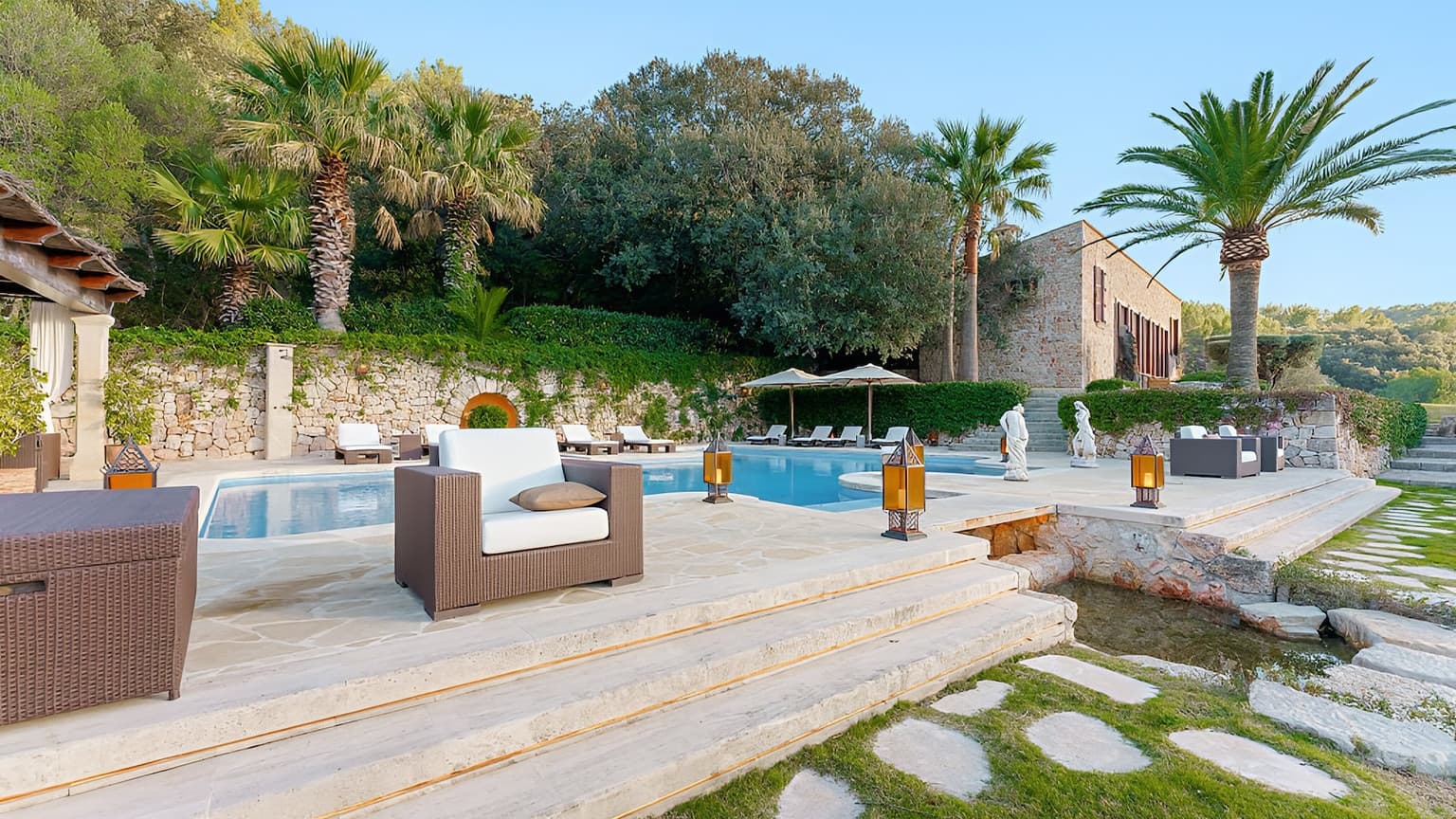 Spacious Finca with Pool and 8 Bedrooms in Pollença - Gallery image 7