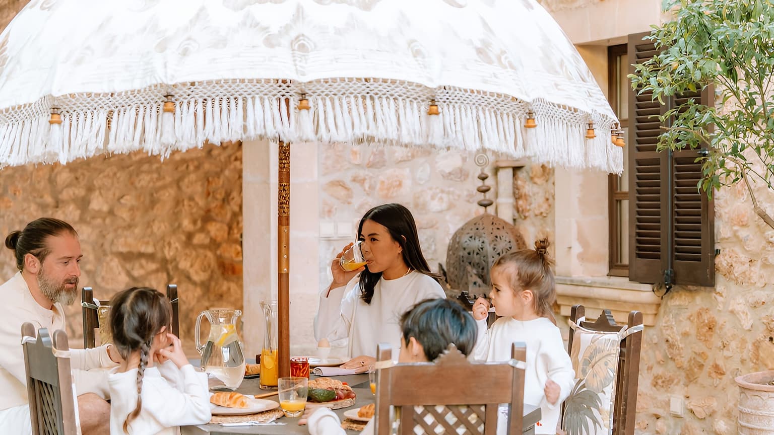 Spacious Finca with Pool and 8 Bedrooms in Pollença - Gallery image 10