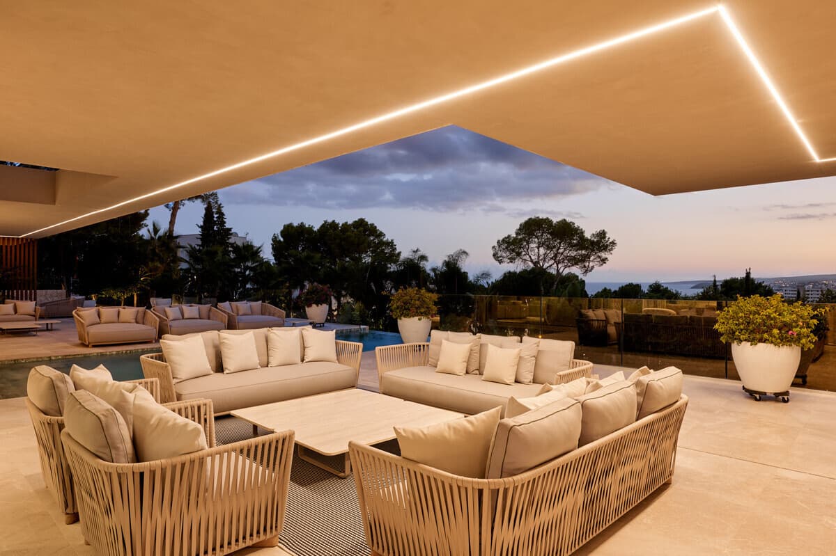 Design Villa with Sea View and Pool in Portals Nous - Gallery image 5