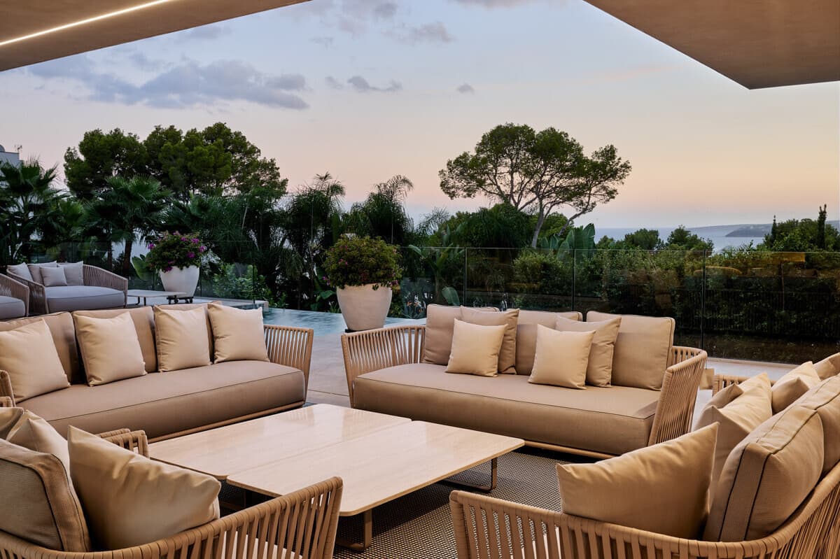 Design Villa with Sea View and Pool in Portals Nous - Gallery image 4