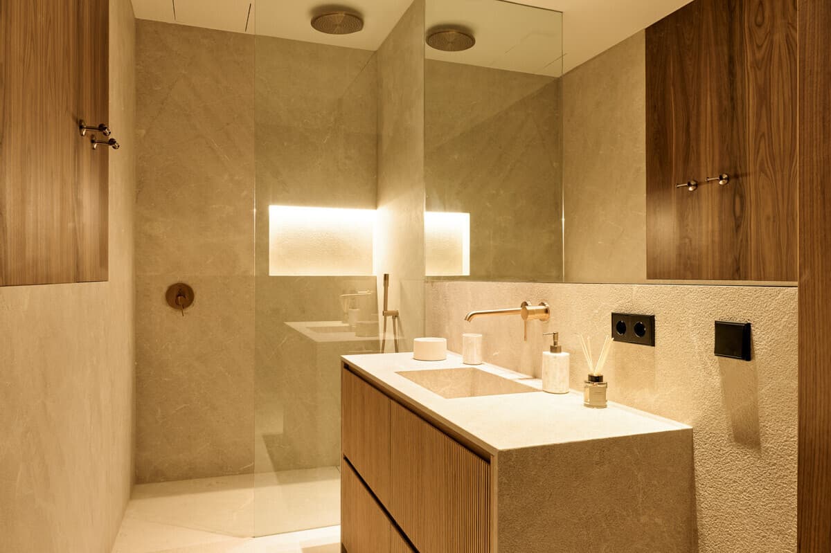 Design Villa with Sea View and Pool in Portals Nous - Gallery image 7