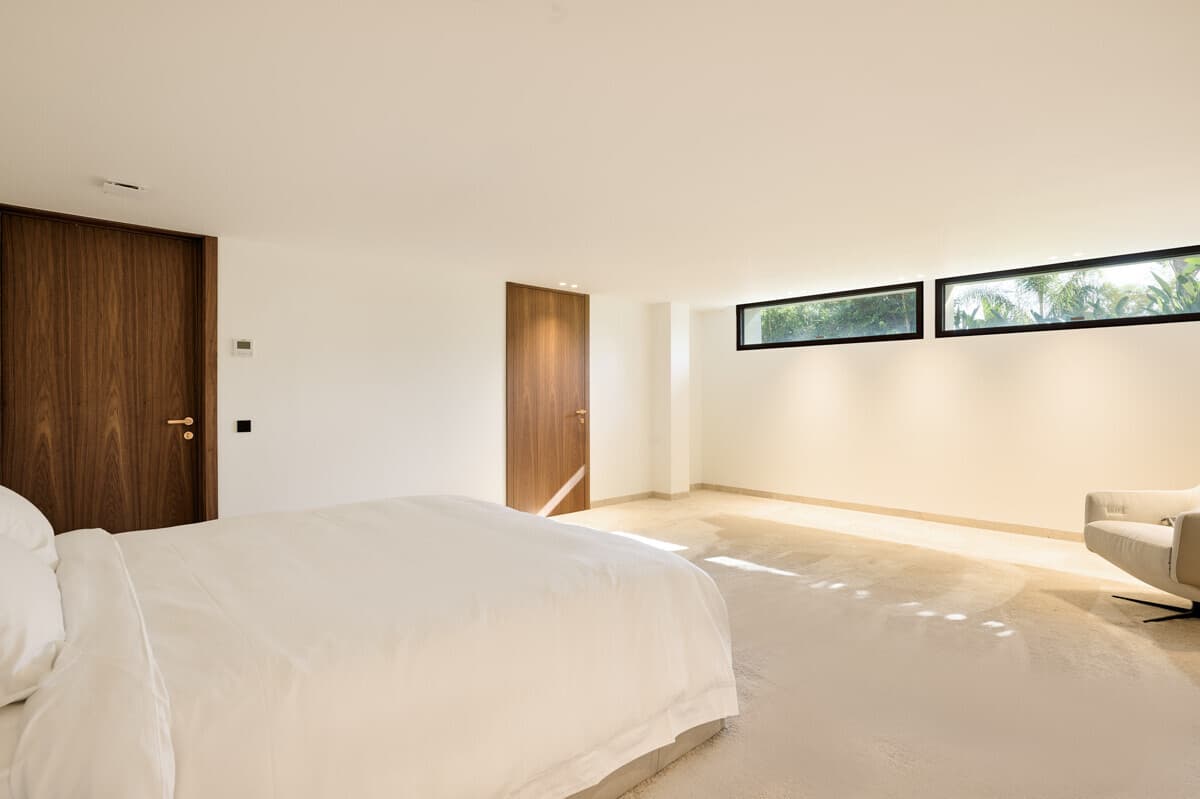 Design Villa with Sea View and Pool in Portals Nous - Gallery image 12