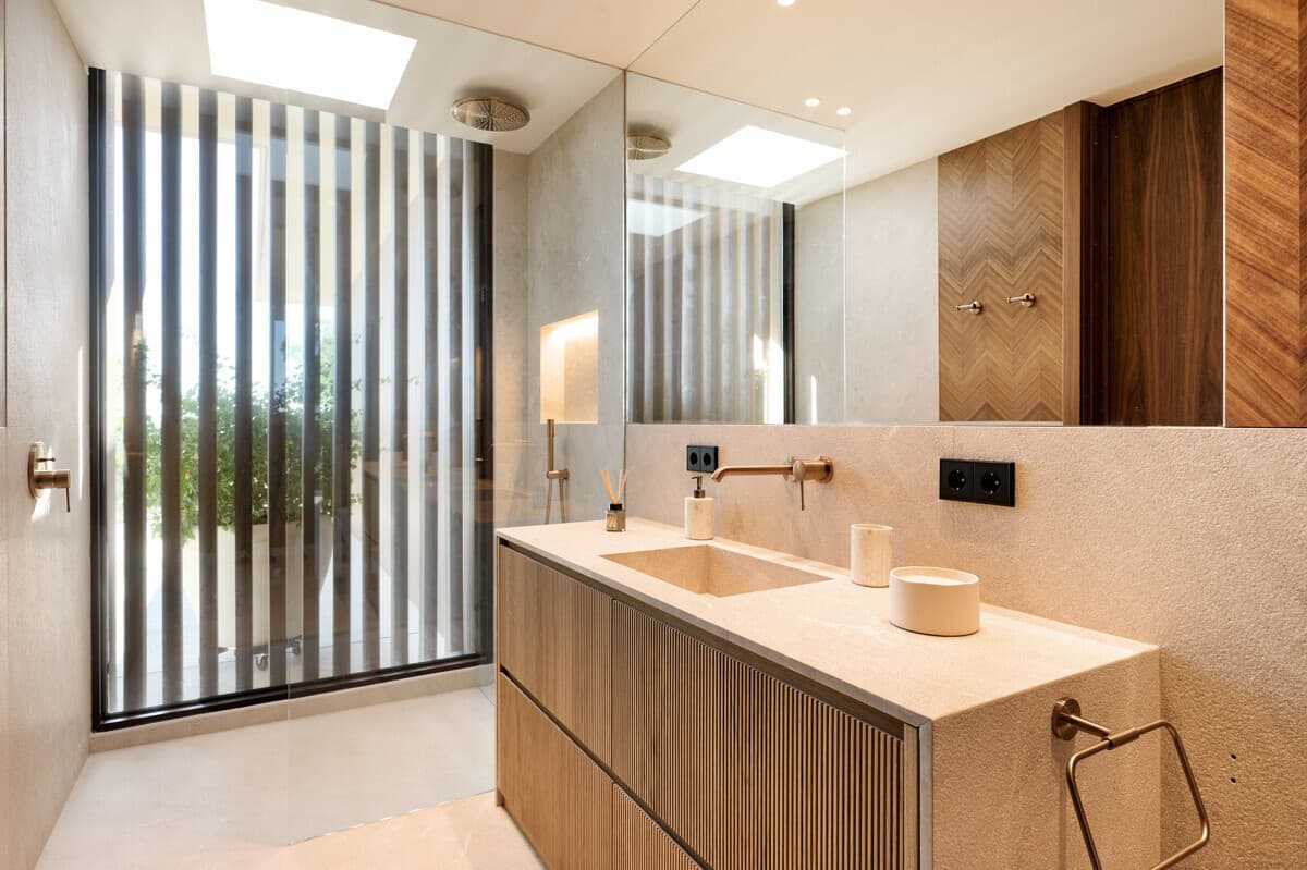 Design Villa with Sea View and Pool in Portals Nous - Gallery image 17