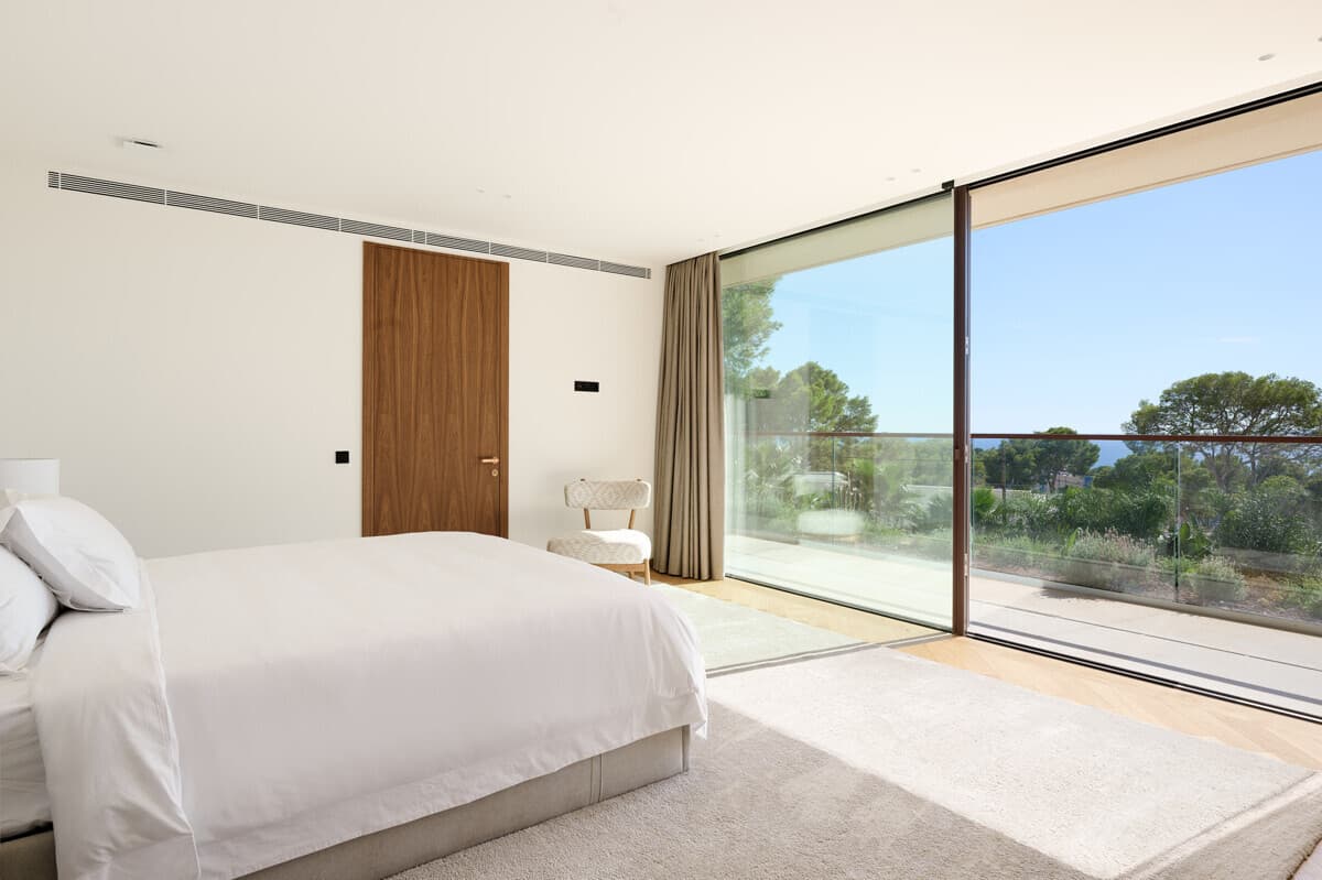 Design Villa with Sea View and Pool in Portals Nous - Gallery image 22