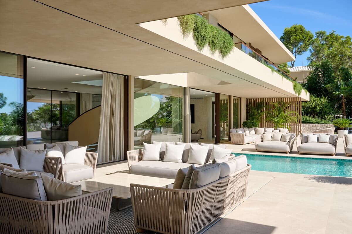 Design Villa with Sea View and Pool in Portals Nous - Gallery image 48