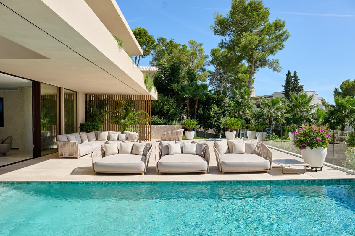 Design Villa with Sea View and Pool in Portals Nous - Gallery image 49