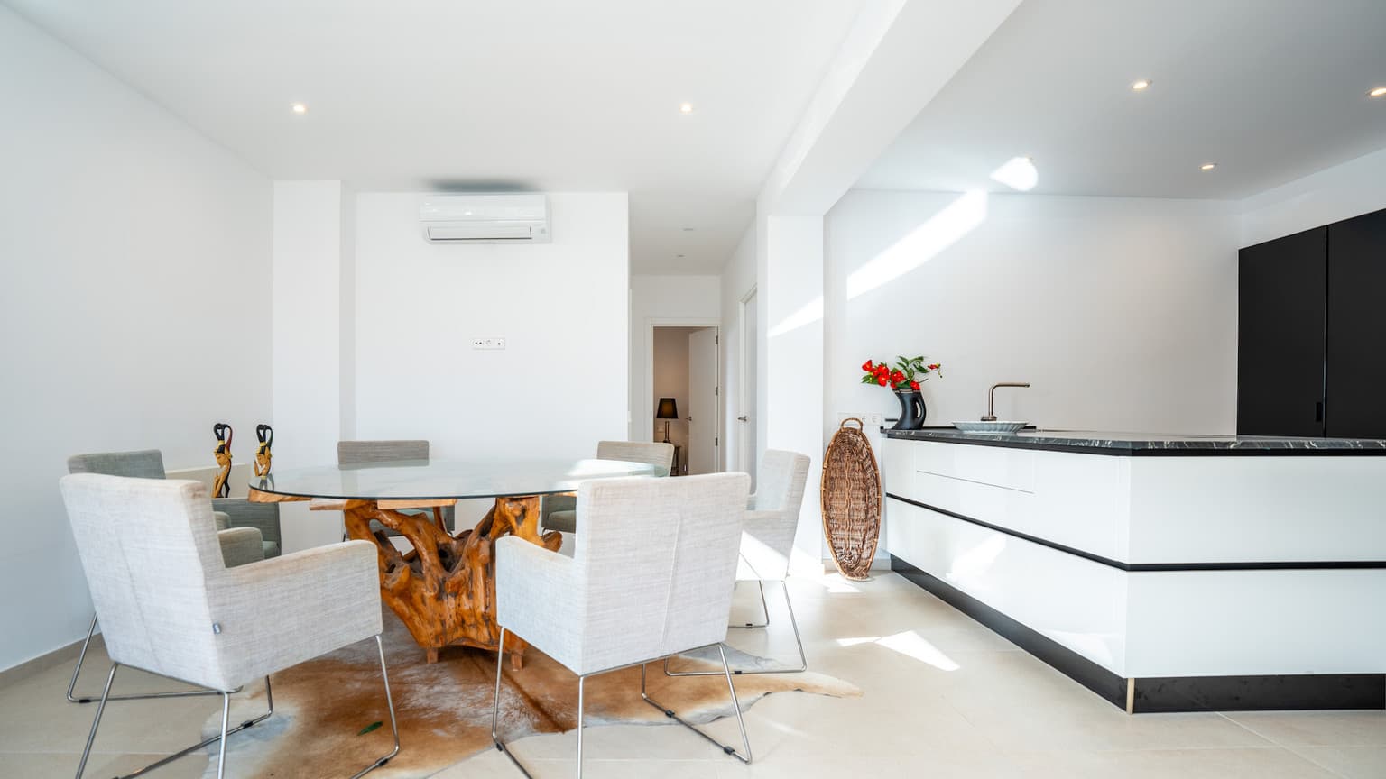 Modern Villa close to the beach in Palmanova - Gallery image 23