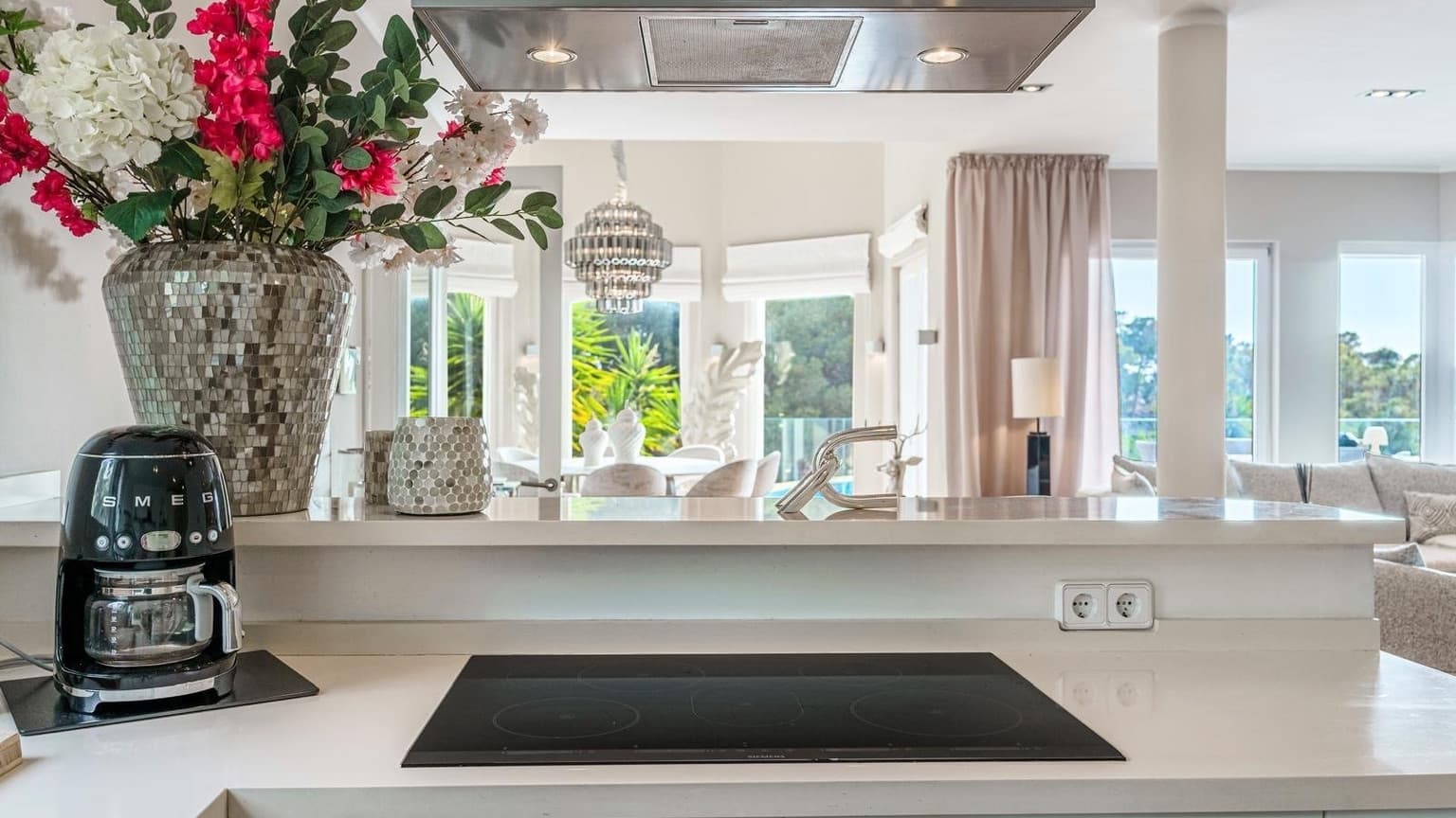 Spacious Andratx Villa with Sea View Pool - Gallery image 2