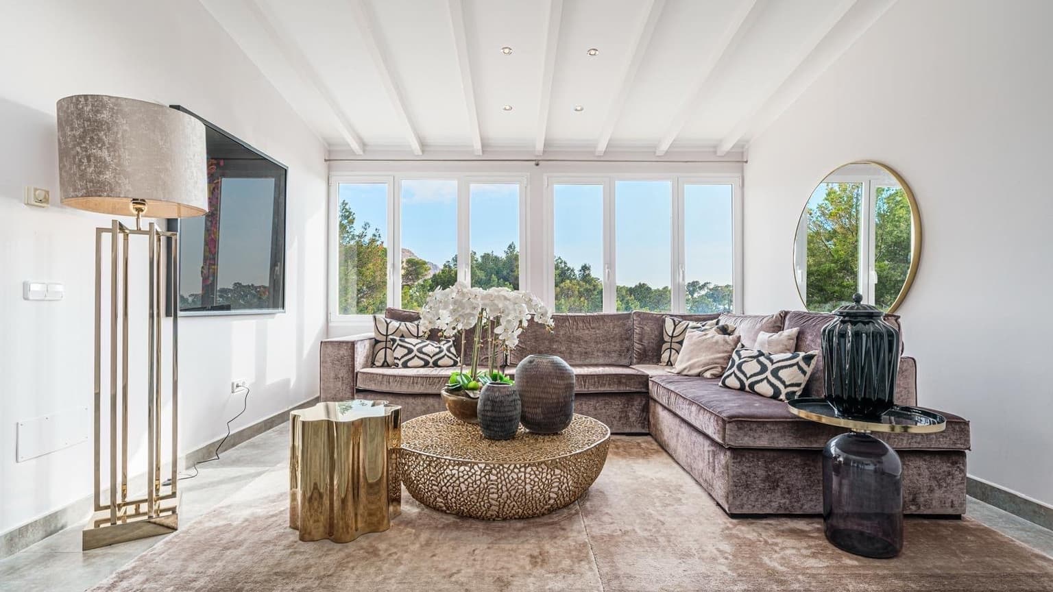 Spacious Andratx Villa with Sea View Pool - Gallery image 8