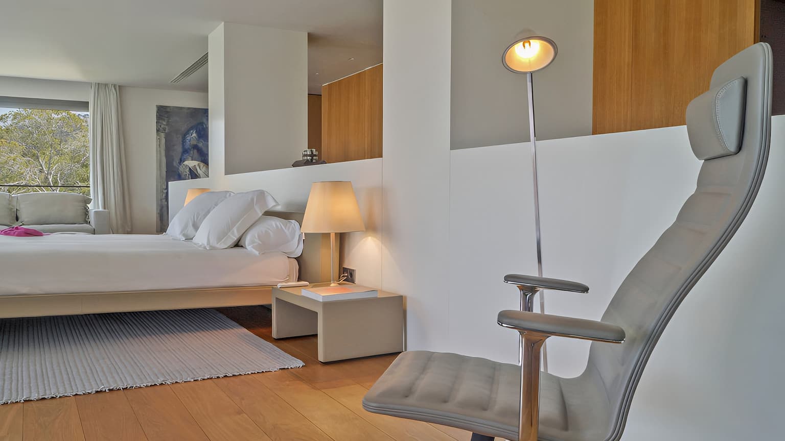 Unique seaside property with sea Acess and two separate villas - Gallery image 26