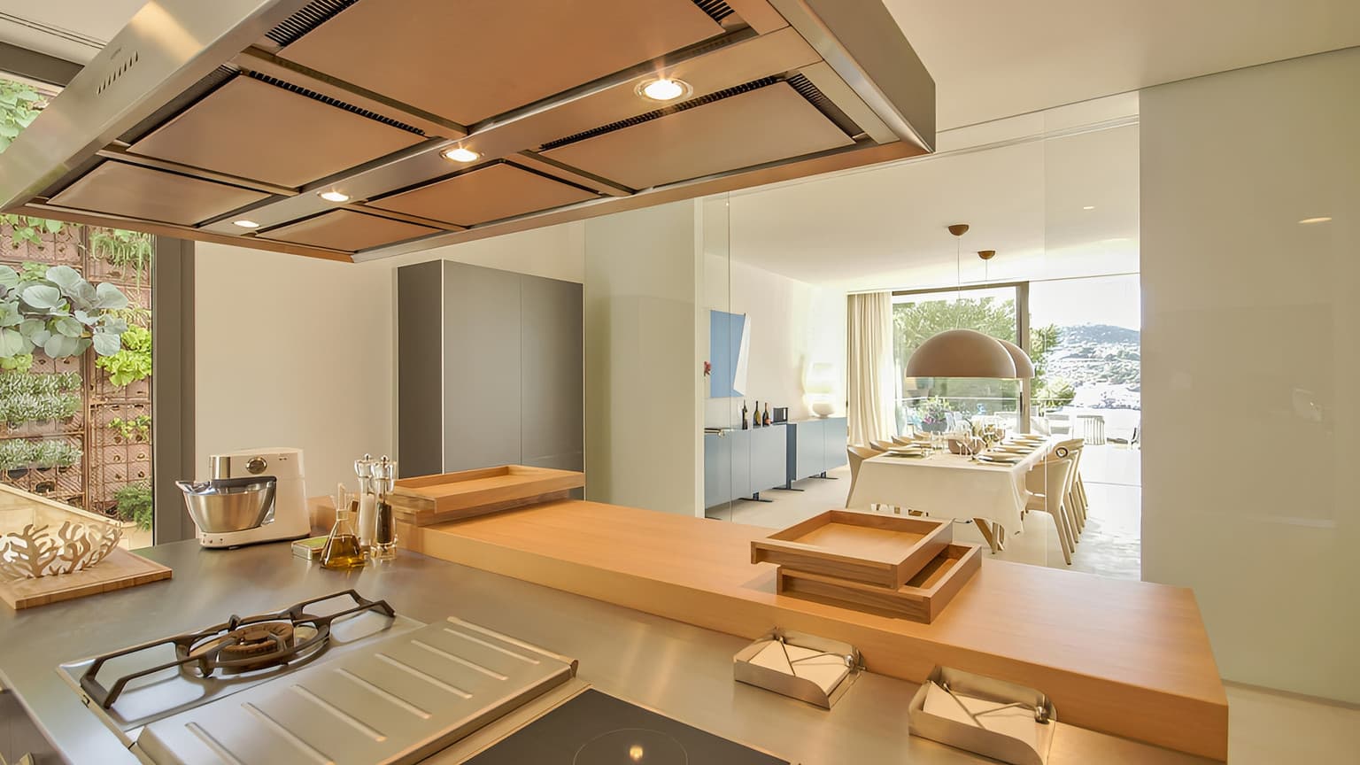 Unique seaside property with sea Acess and two separate villas - Gallery image 23