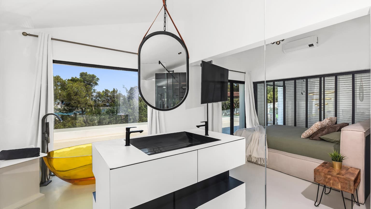 Spacious Cas Catala Villa With Sea View - Gallery image 8