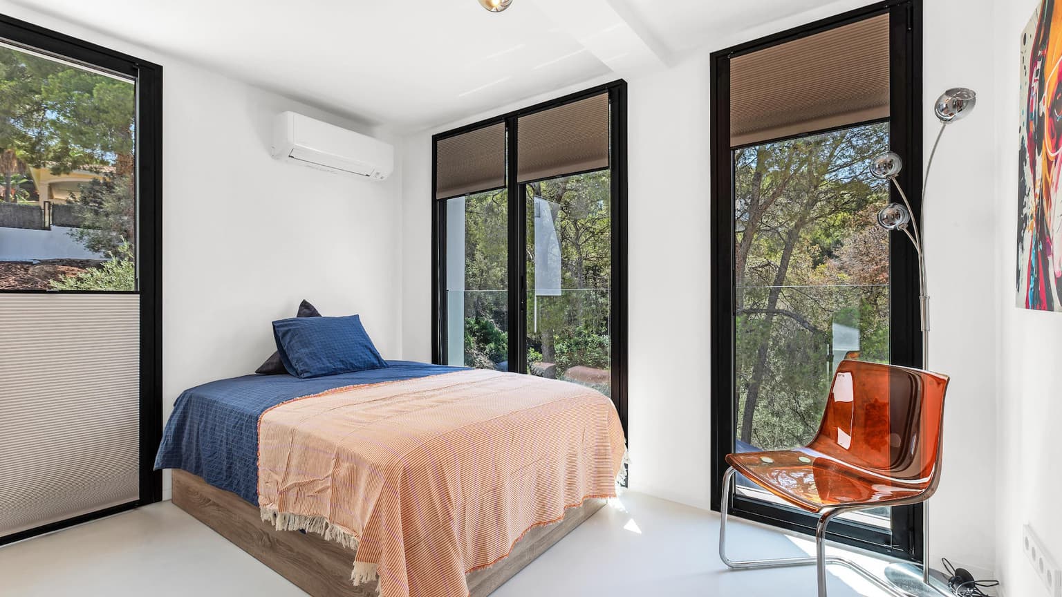 Spacious Cas Catala Villa With Sea View - Gallery image 13