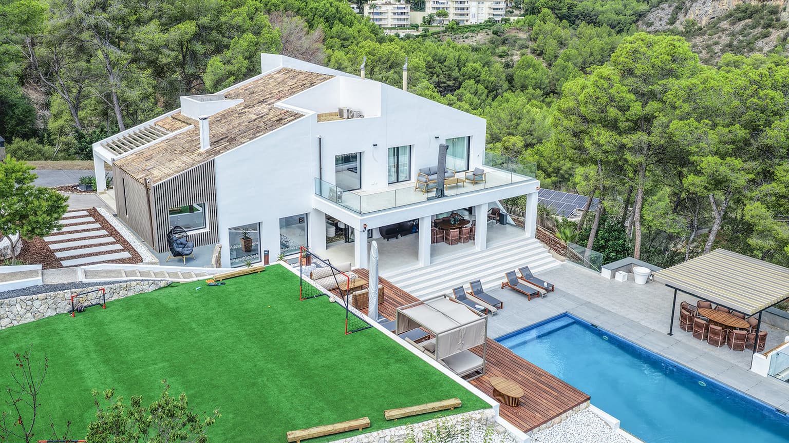 Spacious Cas Catala Villa With Sea View - Gallery image 1