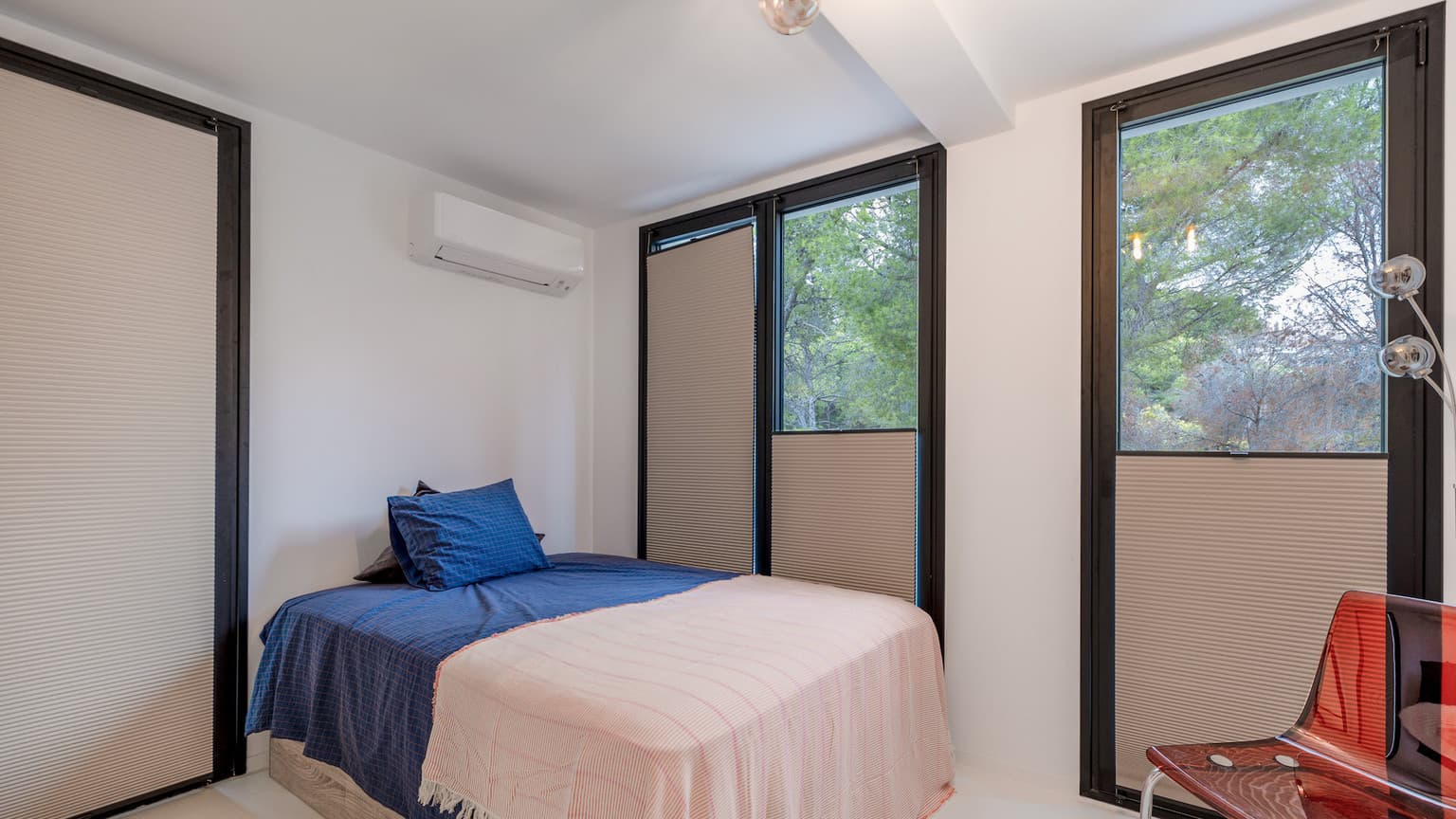 Spacious Cas Catala Villa With Sea View - Gallery image 35