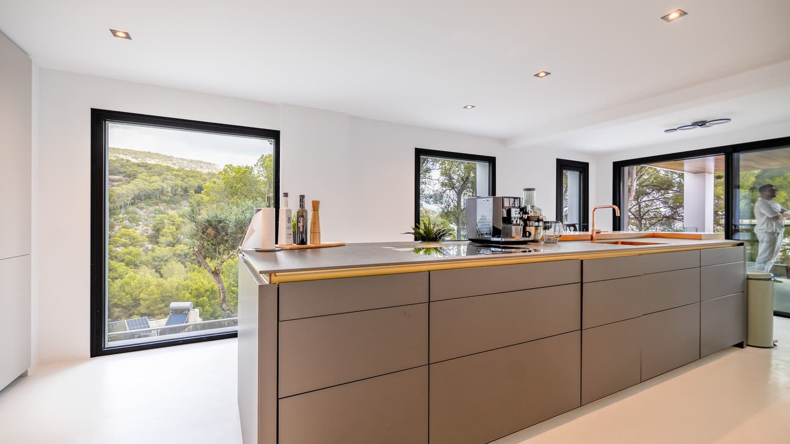 Spacious Cas Catala Villa With Sea View - Gallery image 47