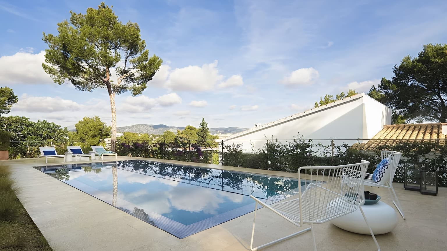 For Sale: Exceptional Villa with Holiday licens in Cala Vinyes - Gallery image 1