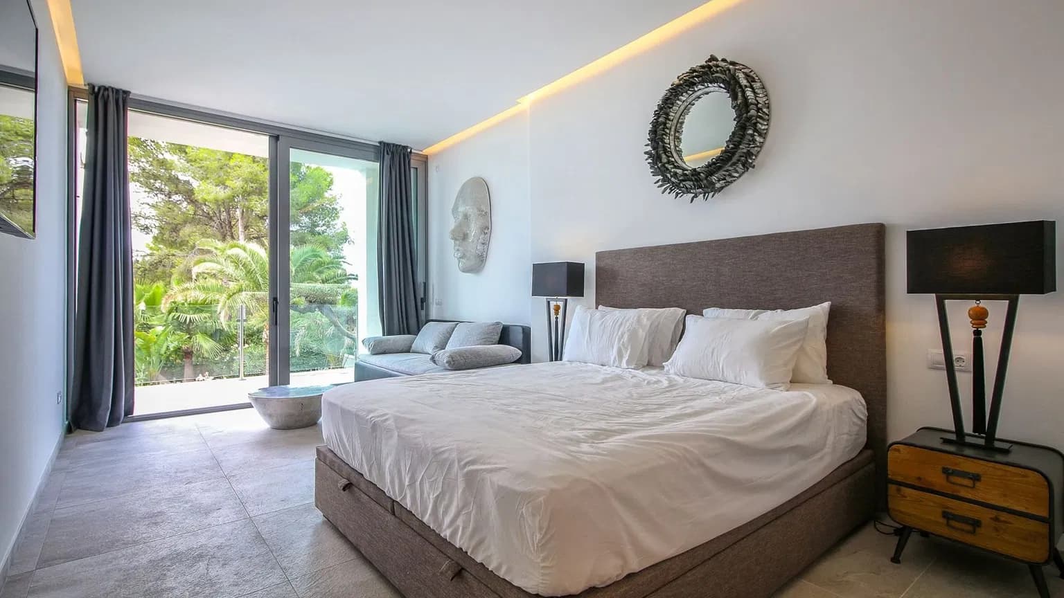 Villa Select- Modern 4 Bedroom Villa in Santa Ponsa - Gallery image 17
