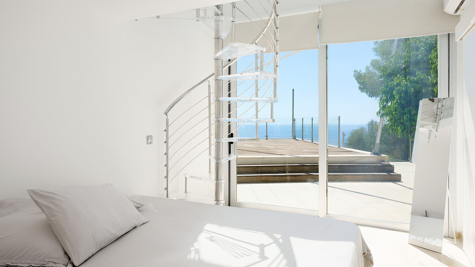 Sea View Villa with Pool in Costa Den Blanes - Gallery image 8