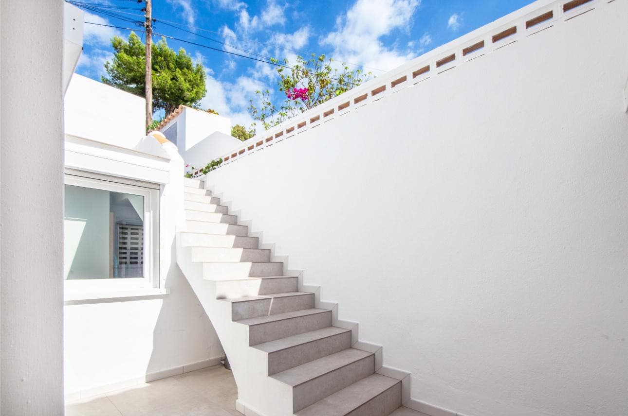 For Sale Furnished Villa with Sea View Mallorca - Gallery image 2