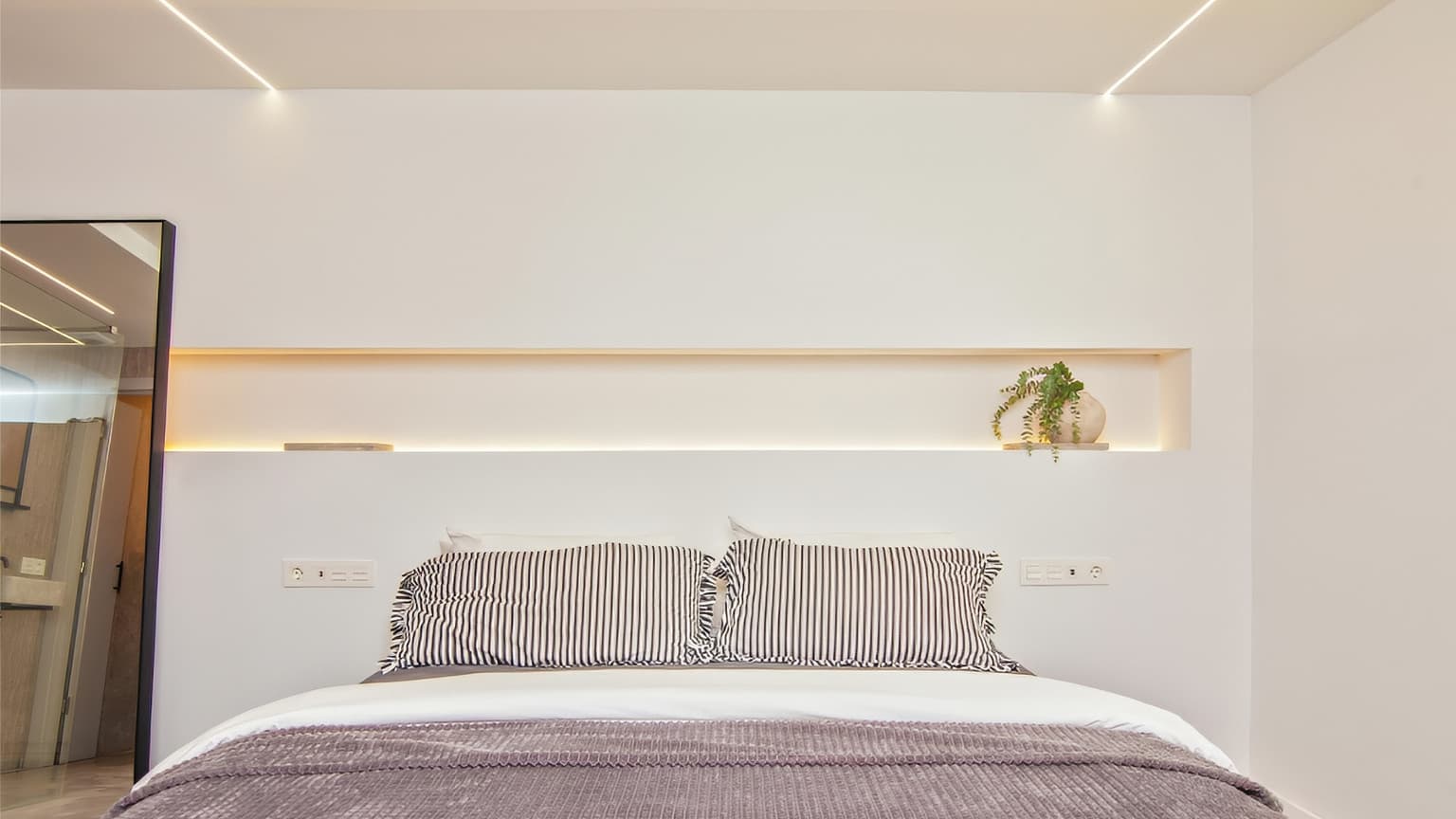 For Sale Furnished Villa with Sea View Mallorca - Gallery image 10