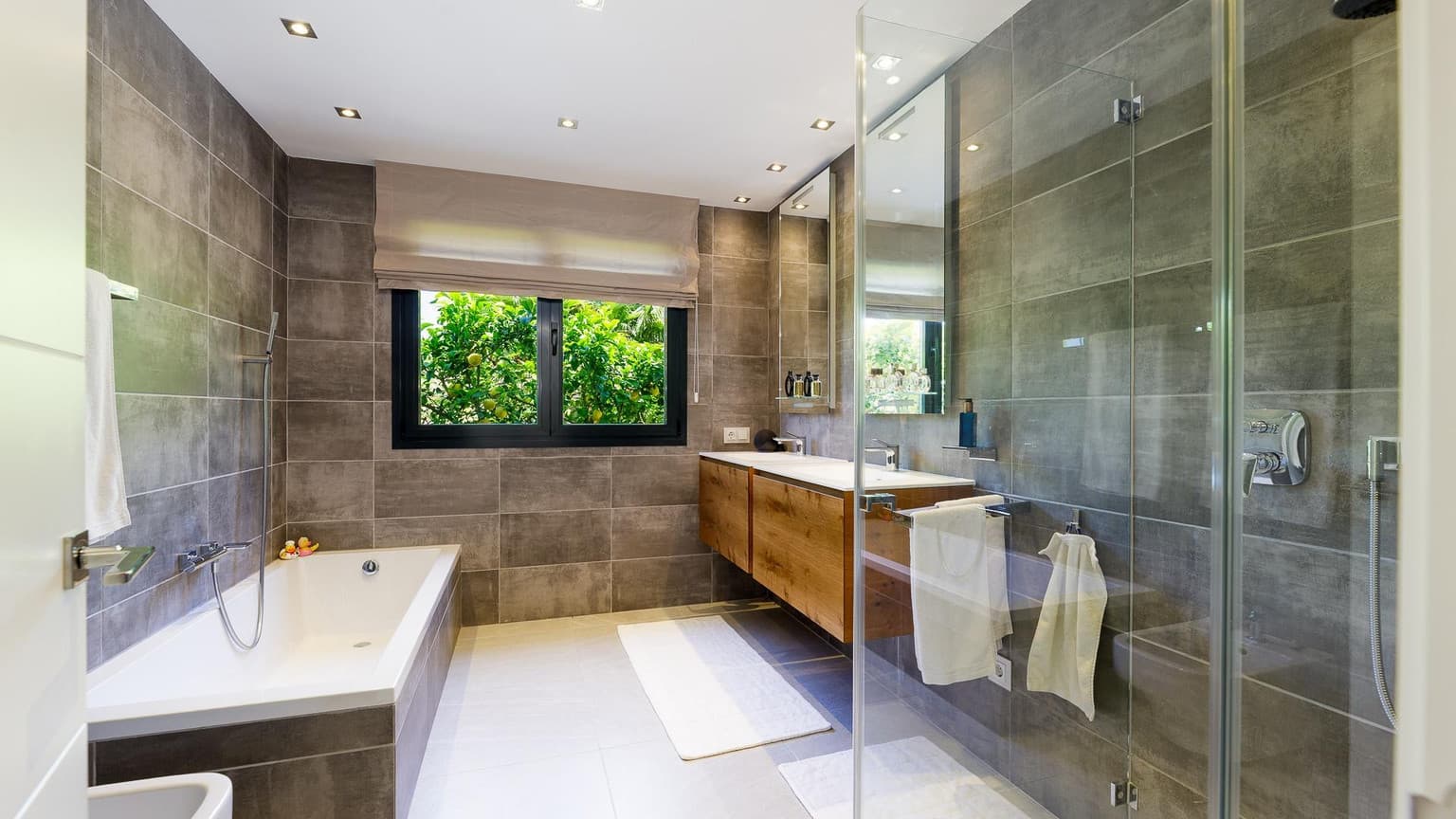 Fully Furnished Villa with Pool in Cala Vinyes - Gallery image 22