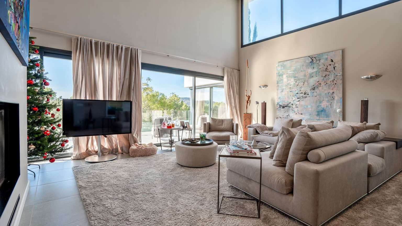 Fully Furnished Villa with Pool in Cala Vinyes - Gallery image 21