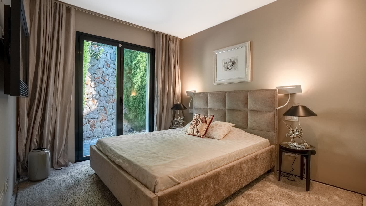 Fully Furnished Villa with Pool in Cala Vinyes - Gallery image 19