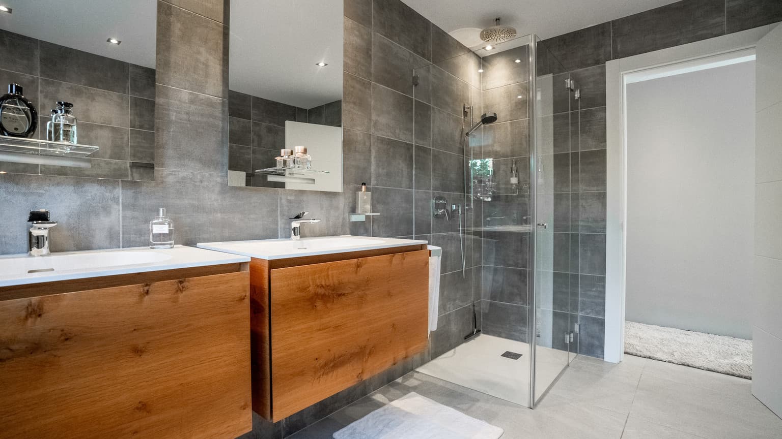 Fully Furnished Villa with Pool in Cala Vinyes - Gallery image 33