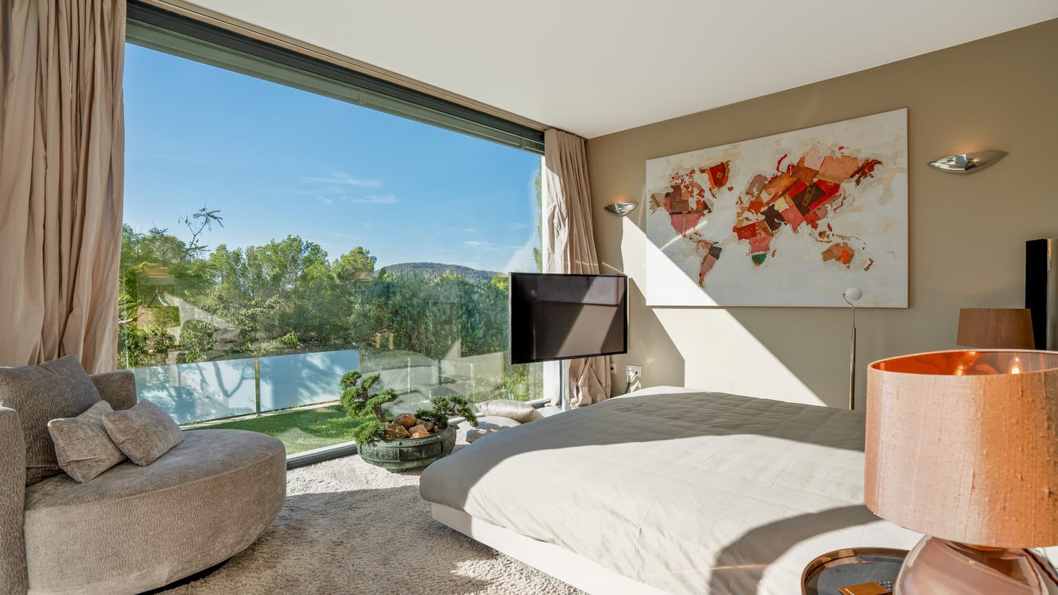 Fully Furnished Villa with Pool in Cala Vinyes - Gallery image 8