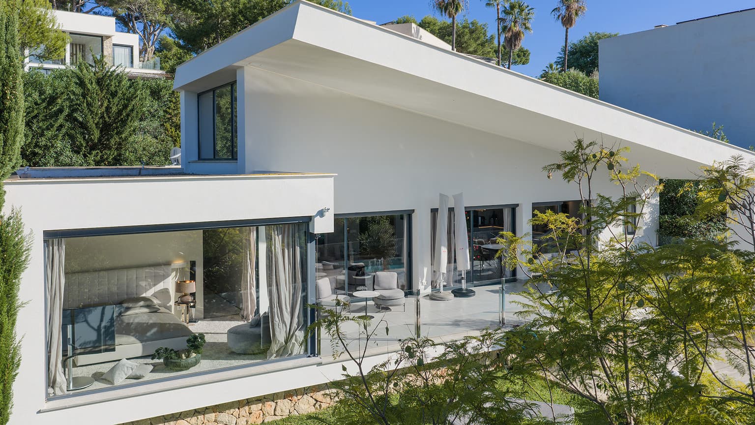 Fully Furnished Villa with Pool in Cala Vinyes - Gallery image 24