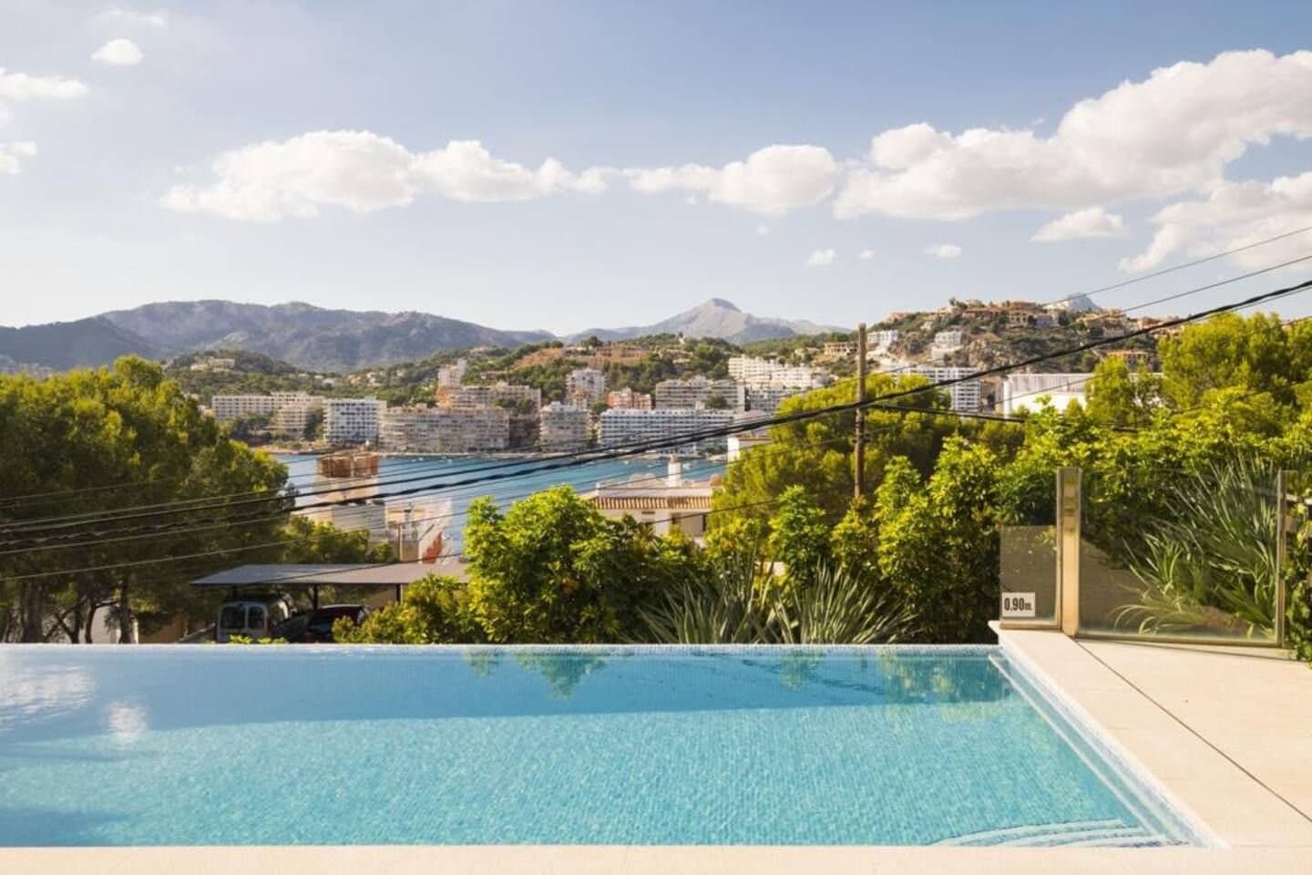 Seaview Villa near the Beach in Santa Ponsa - Gallery image 1