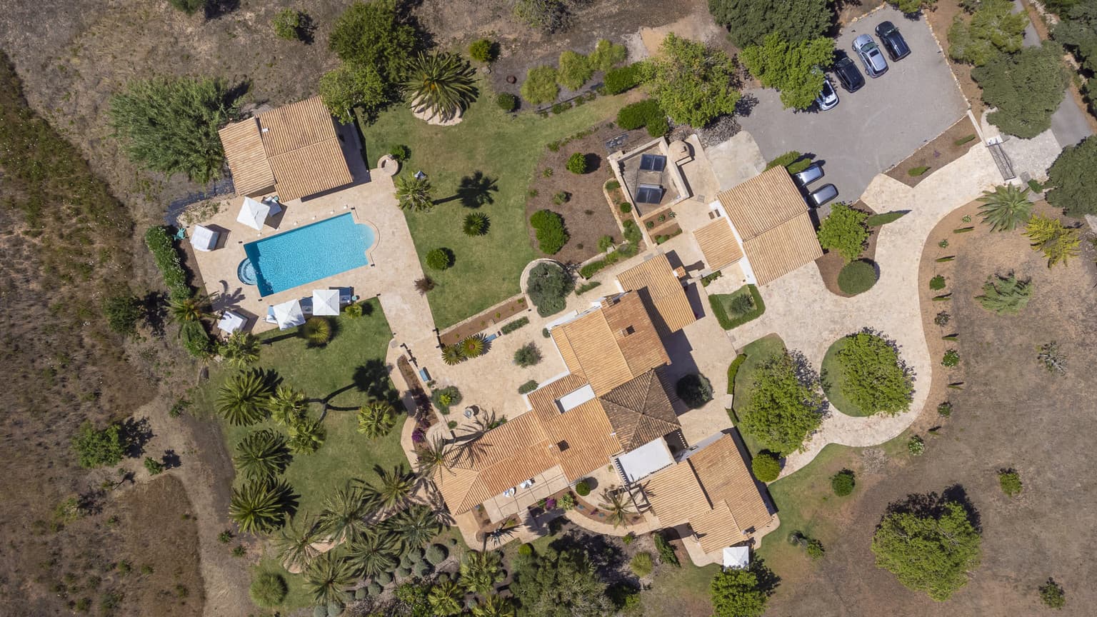 Modern Six Bedroom Finca in Sunny Felanitx - Gallery image 7