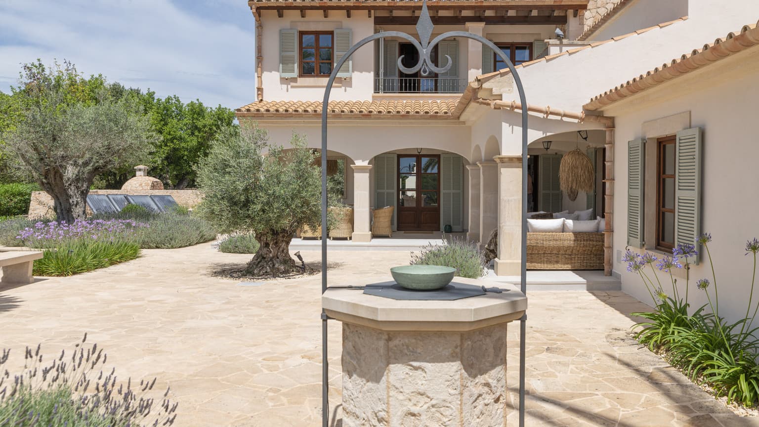 Modern Six Bedroom Finca in Sunny Felanitx - Gallery image 16