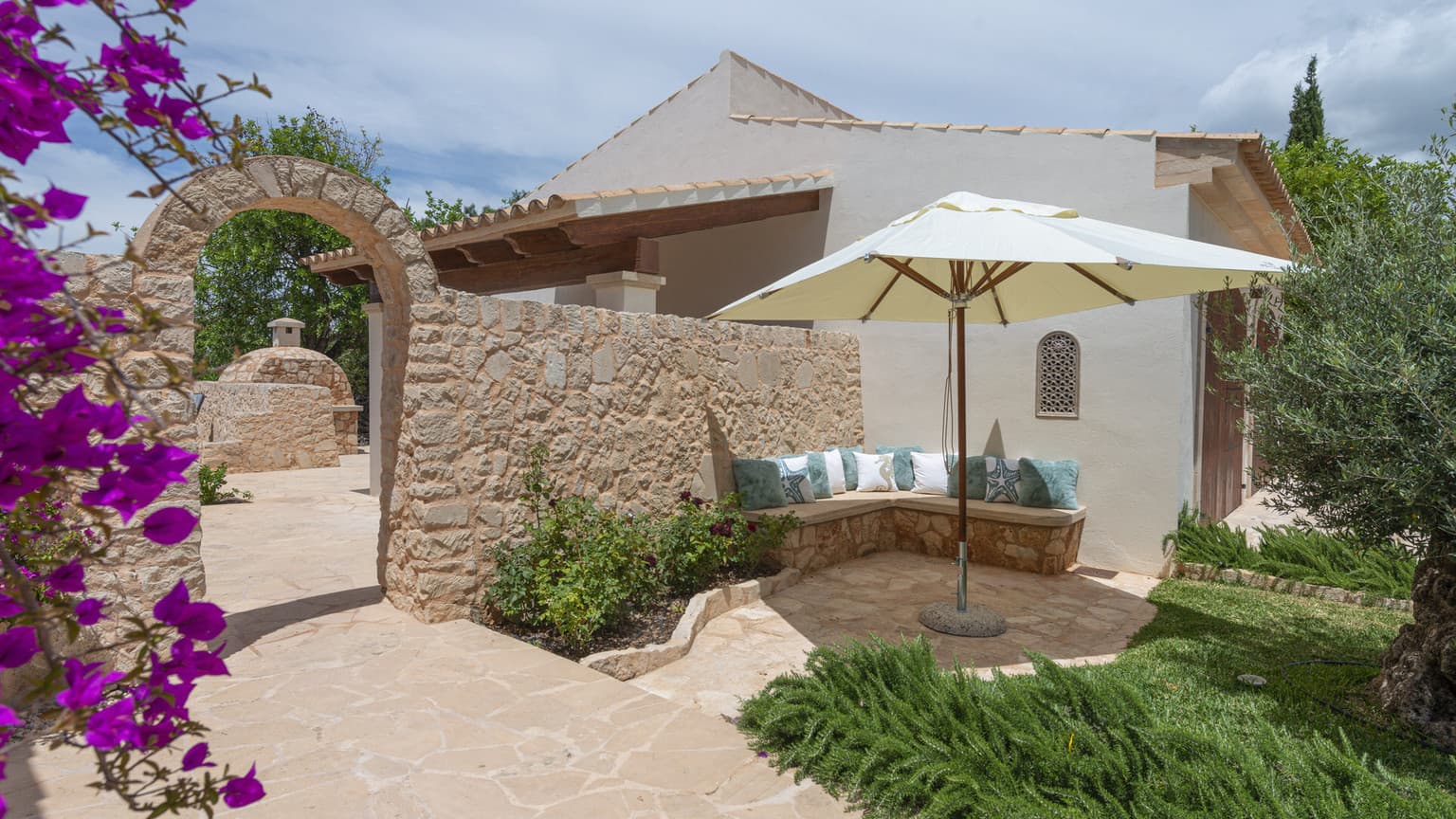 Modern Six Bedroom Finca in Sunny Felanitx - Gallery image 47