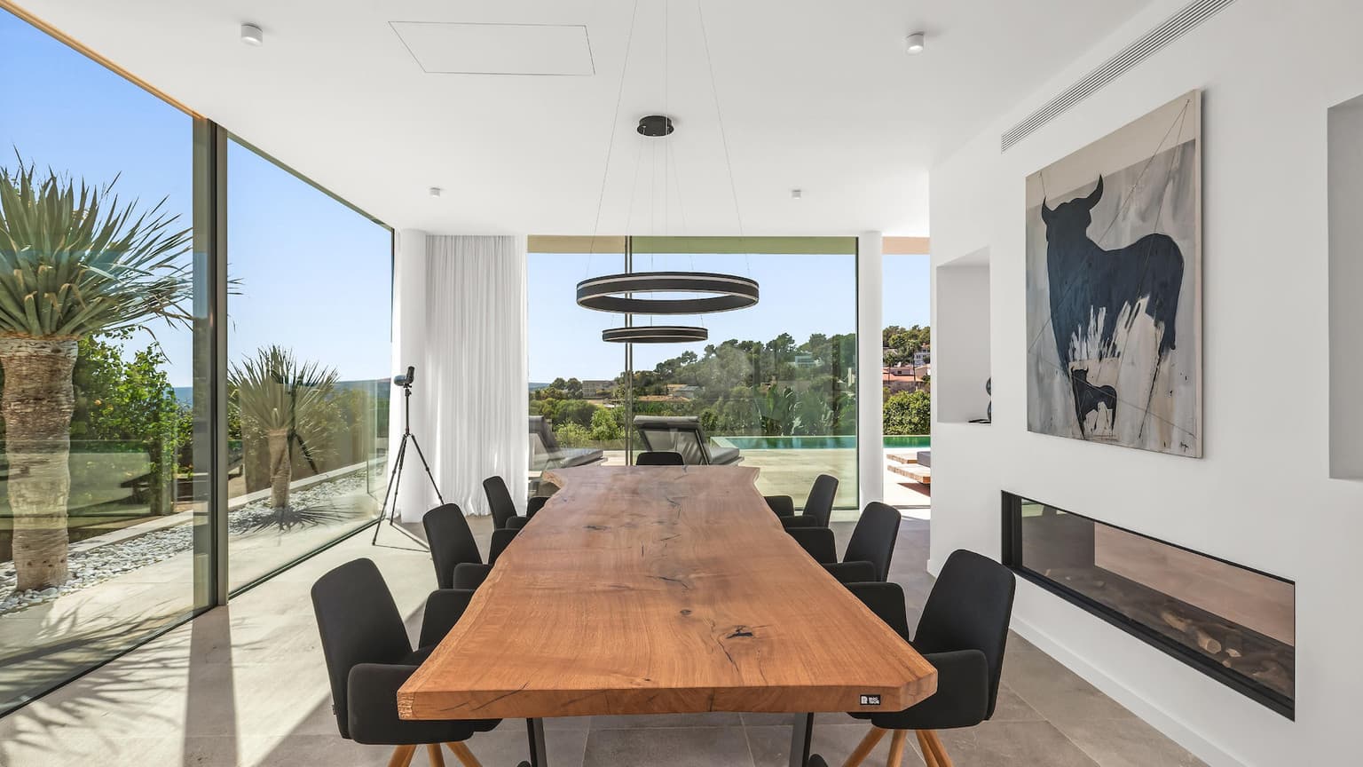 Spacious Villa with Sea Views South West Mallorca - Gallery image 15