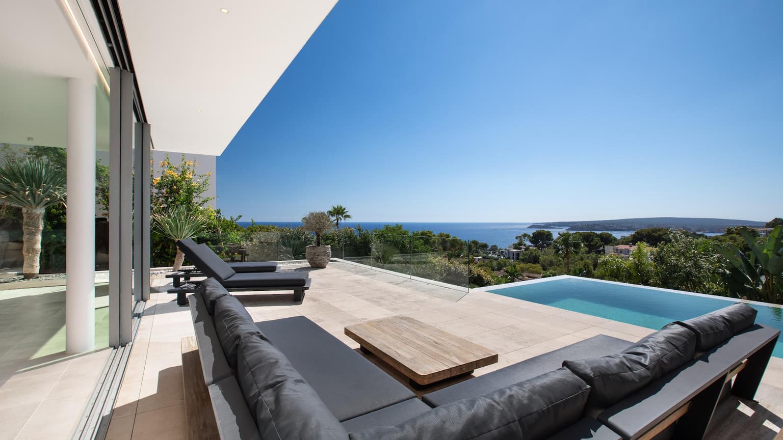 Spacious Villa with Sea Views South West Mallorca - Gallery image 21
