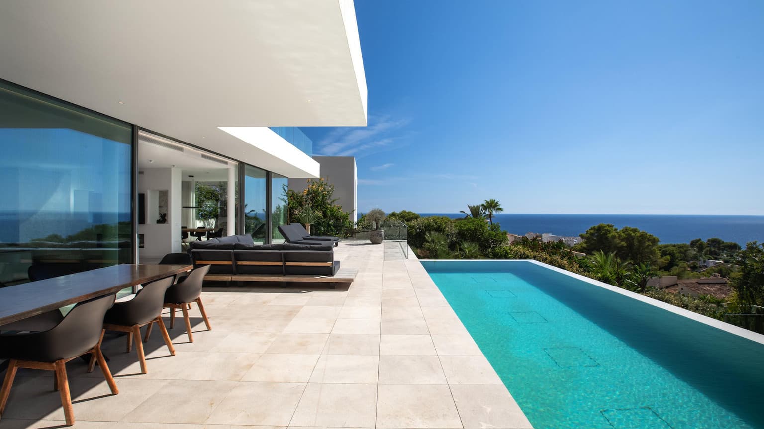 Spacious Villa with Sea Views South West Mallorca - Gallery image 31